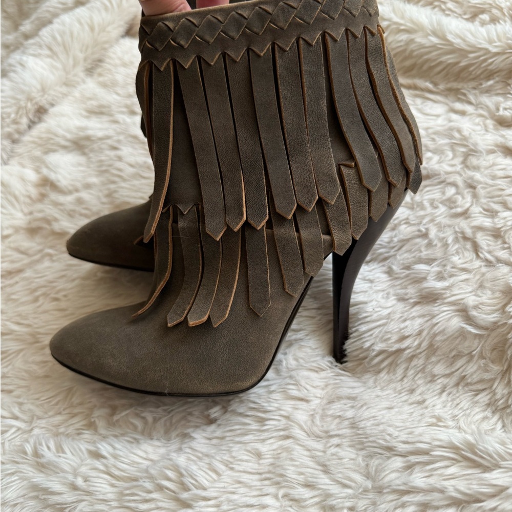 Bottega‎ Veneta | Womens Zip Stiletto Tiered Fringe Booties Brown Gray Suede
